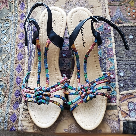 Vintage style platform strap sandals - Picture 7 of 8